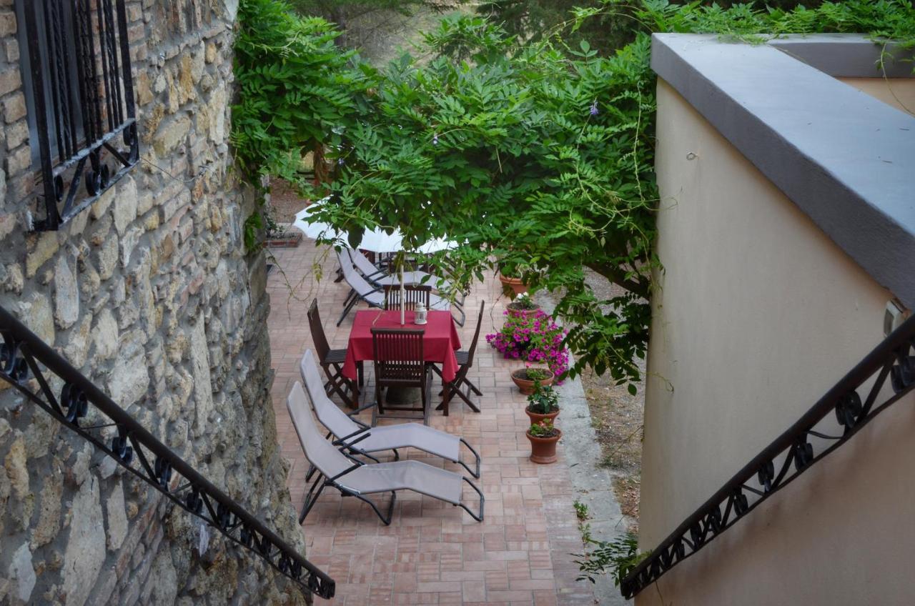 Agriturismo Terre Della Rinascita Castelnuovo della Misericordia Bagian luar foto